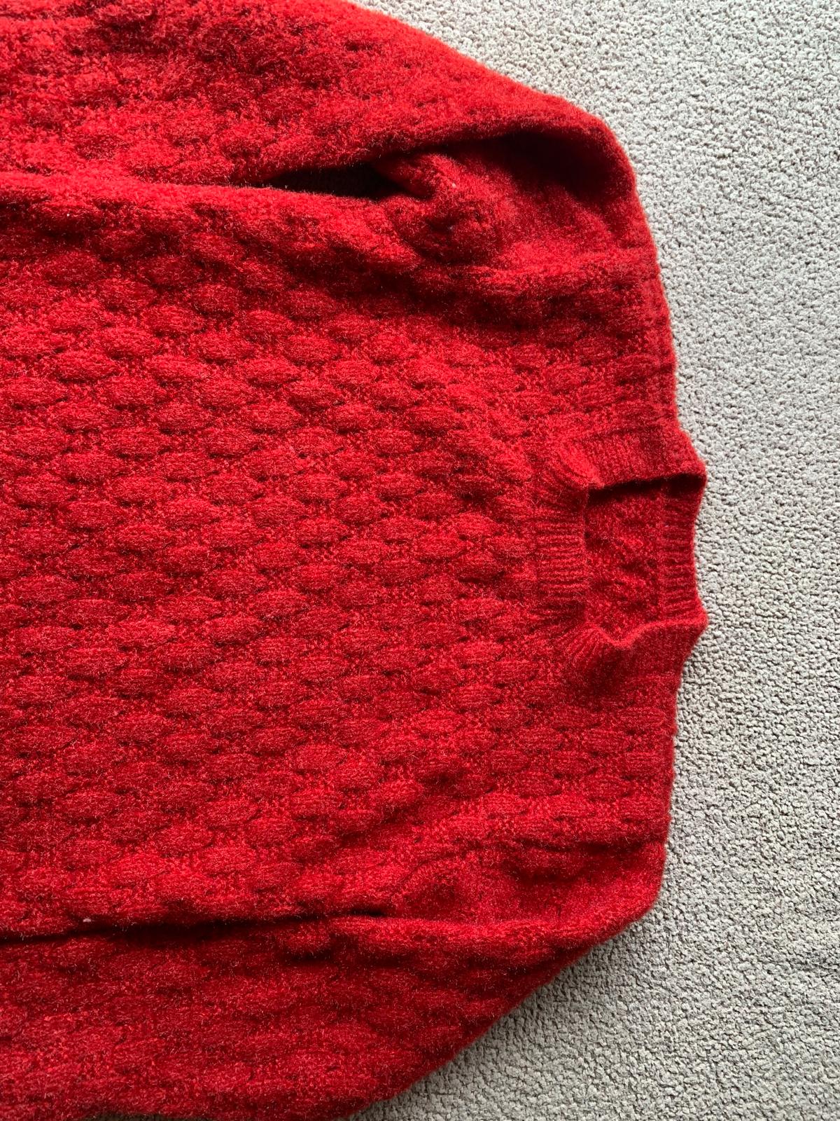 Small size red koti